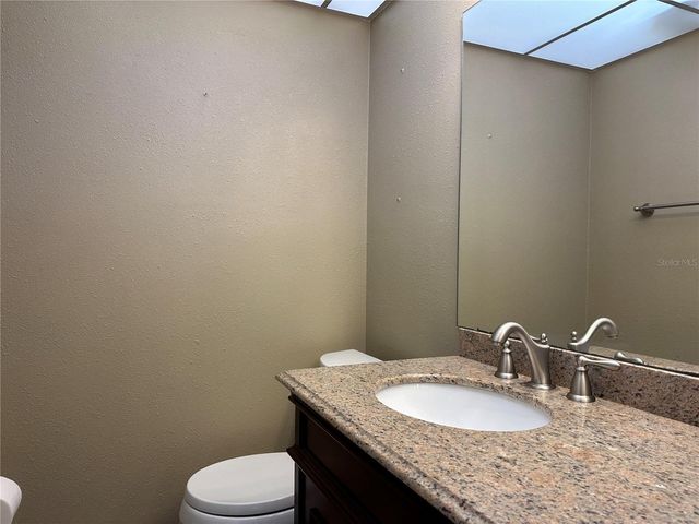 209 NE LINCOLN CIRCLE N 406, St Petersburg, FL 33702