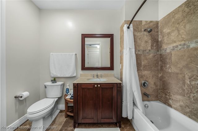 2351 Lakeview Drive 312, Sebring, FL 33870