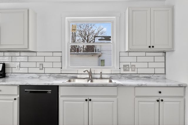 219 Elizabeth Street, Parma Vlg, MI 49269