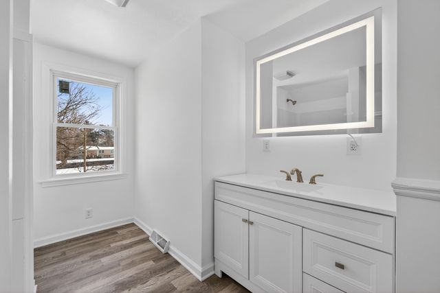 219 Elizabeth Street, Parma Vlg, MI 49269