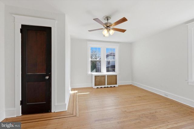 7864 BEVERLY BLVD, Upper Darby, PA 19082