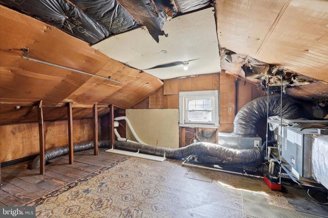 7864 BEVERLY BLVD, Upper Darby, PA 19082