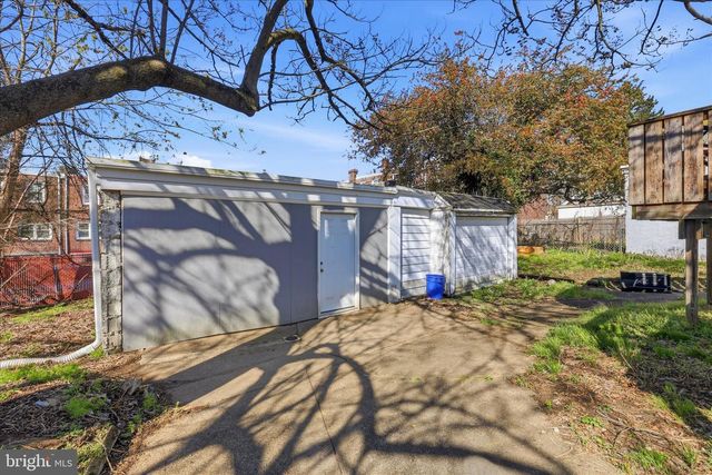 7864 BEVERLY BLVD, Upper Darby, PA 19082