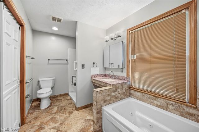 2017 Natona Road, Euclid, OH 44117