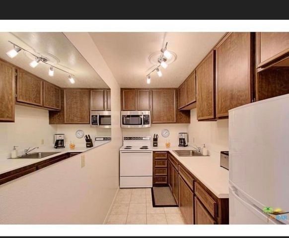 510 N Villa 116, Palm Springs, CA 92262
