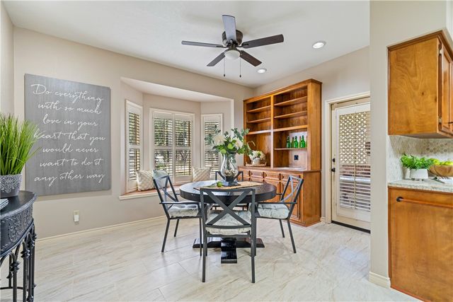 4217 Spring Creek Dr, Corpus Christi, TX 78410