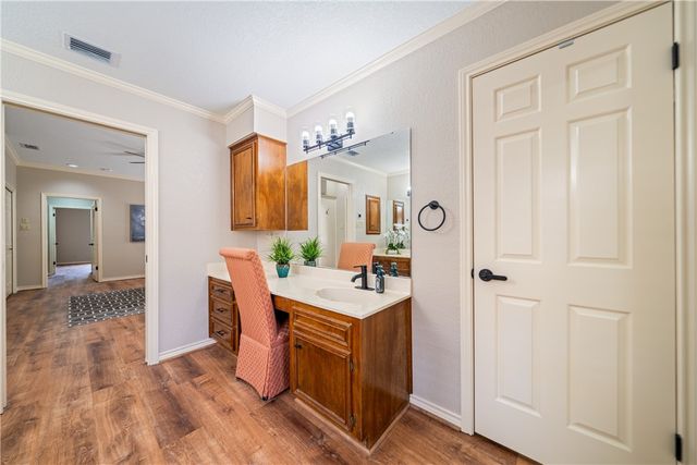 4217 Spring Creek Dr, Corpus Christi, TX 78410