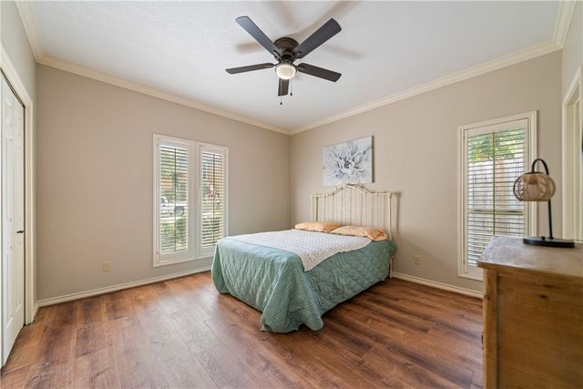 4217 Spring Creek Dr, Corpus Christi, TX 78410