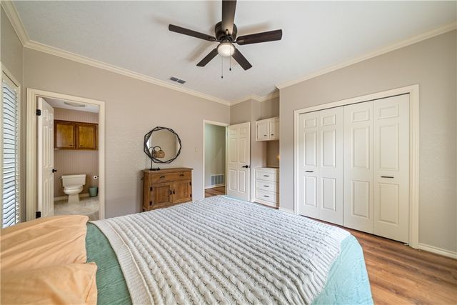 4217 Spring Creek Dr, Corpus Christi, TX 78410