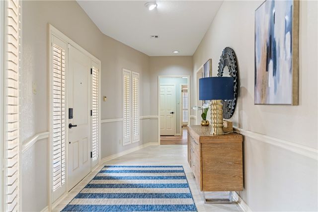 4217 Spring Creek Dr, Corpus Christi, TX 78410