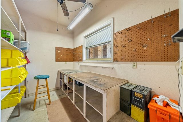 4217 Spring Creek Dr, Corpus Christi, TX 78410