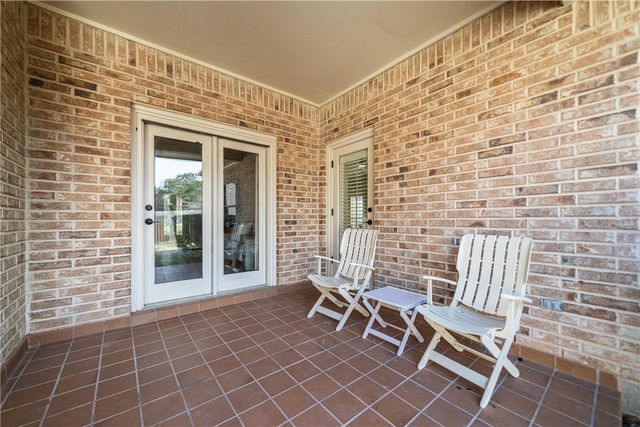 4217 Spring Creek Dr, Corpus Christi, TX 78410