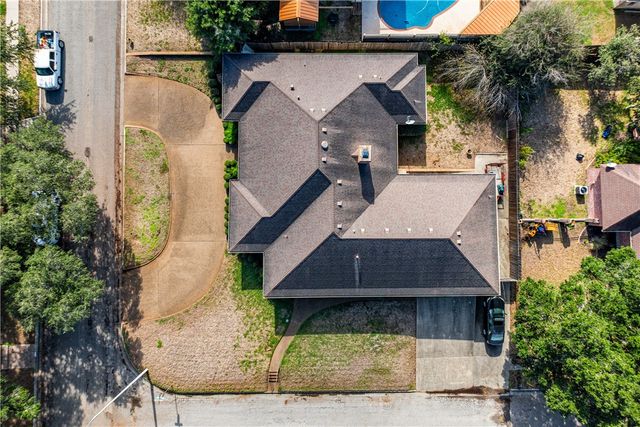 4217 Spring Creek Dr, Corpus Christi, TX 78410