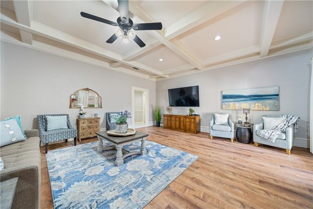 4217 Spring Creek Dr, Corpus Christi, TX 78410