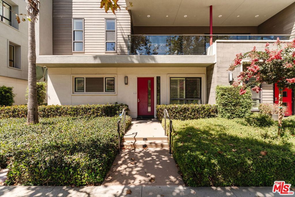 12765 Bluff Creek Drive 1, Los Angeles, CA 90094 — photo 2
