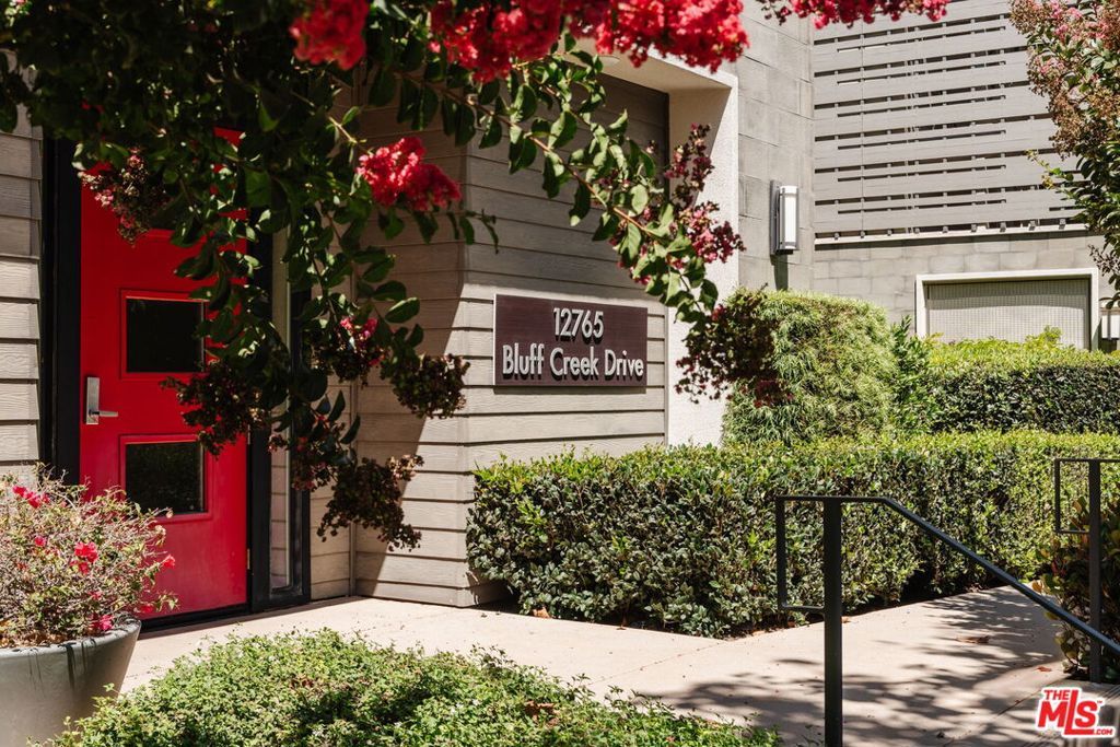 12765 Bluff Creek Drive 1, Los Angeles, CA 90094 — photo 3