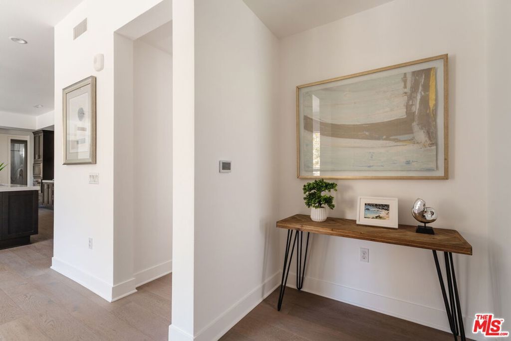 12765 Bluff Creek Drive 1, Los Angeles, CA 90094 — photo 4