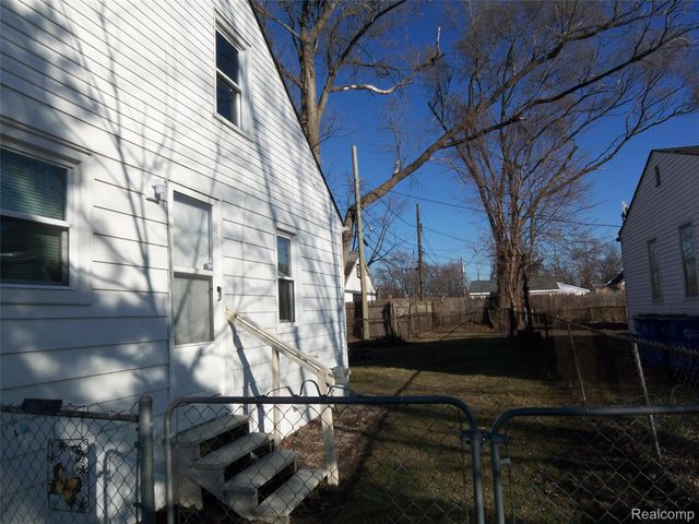 21832 Conners Avenue, Warren, MI 48091