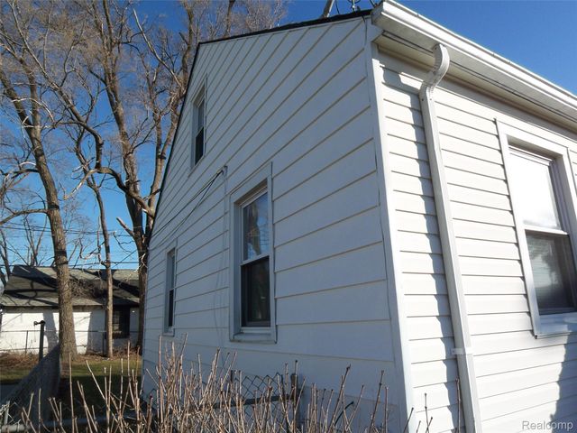 21832 Conners Avenue, Warren, MI 48091