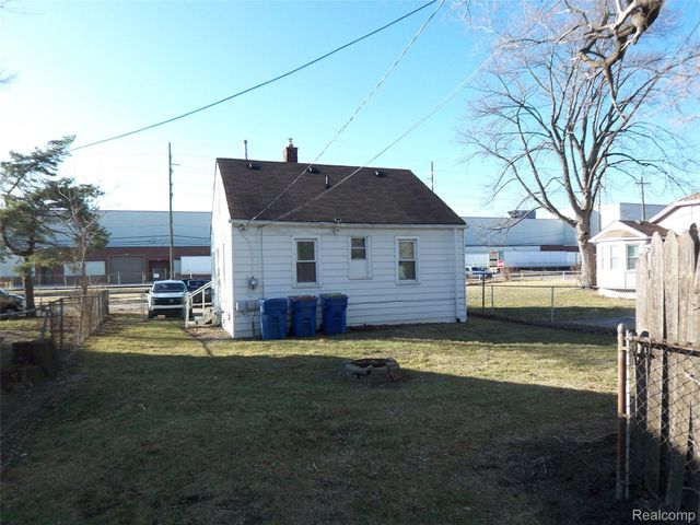 21832 Conners Avenue, Warren, MI 48091