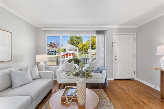 3975 Wilson Ave, Castro Valley, CA 94546