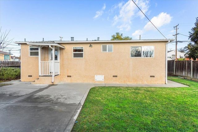 3975 Wilson Ave, Castro Valley, CA 94546