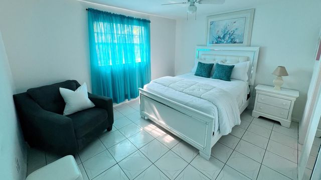 4915 Weymouth Street, Lake Worth, FL 33463