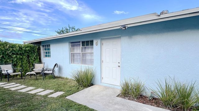4915 Weymouth Street, Lake Worth, FL 33463