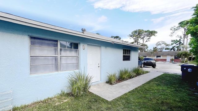 4915 Weymouth Street, Lake Worth, FL 33463