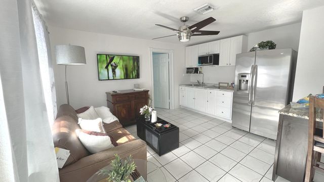 4915 Weymouth Street, Lake Worth, FL 33463