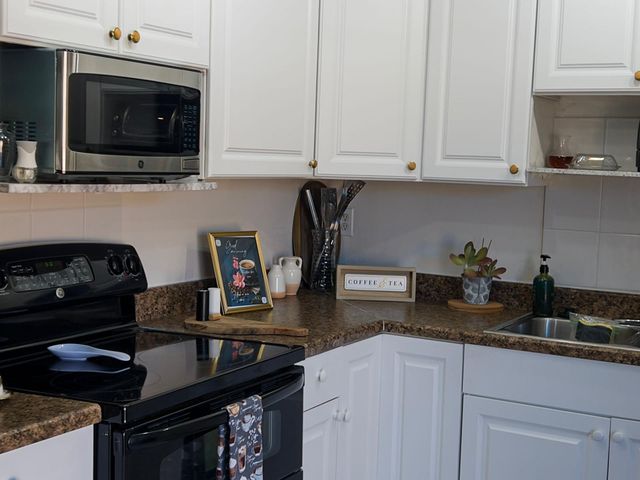 4915 Weymouth Street, Lake Worth, FL 33463