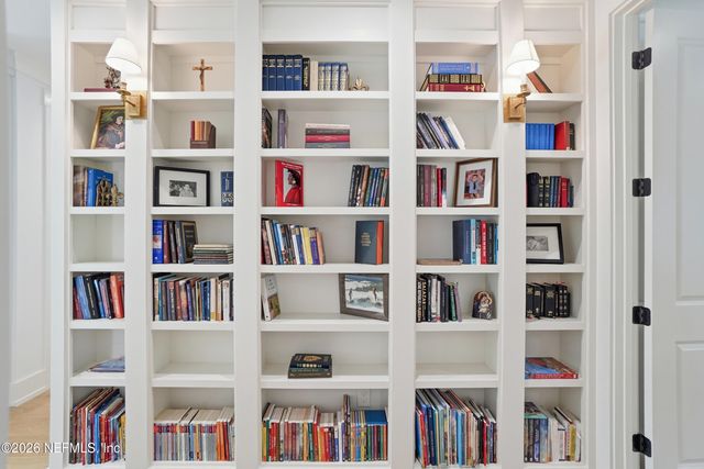 35 JEFFERSON Avenue, Ponte Vedra Beach, FL 32082