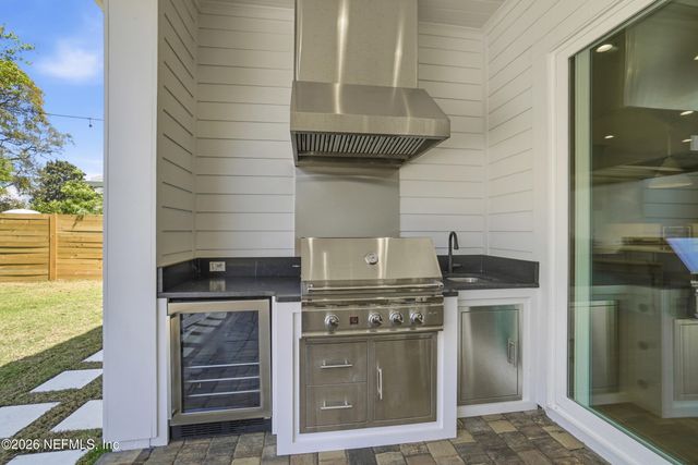 35 JEFFERSON Avenue, Ponte Vedra Beach, FL 32082