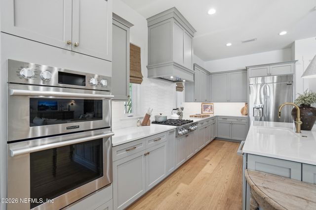 35 JEFFERSON Avenue, Ponte Vedra Beach, FL 32082