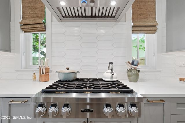 35 JEFFERSON Avenue, Ponte Vedra Beach, FL 32082