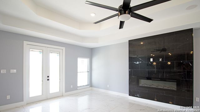 792 Lake Valley, La Vernia, TX 78121