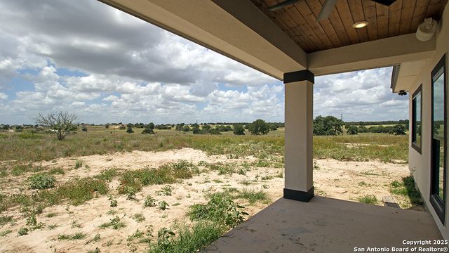 792 Lake Valley, La Vernia, TX 78121