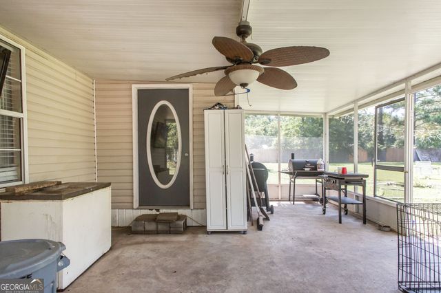 3602 Meadow Lane, Blackshear, GA 31516