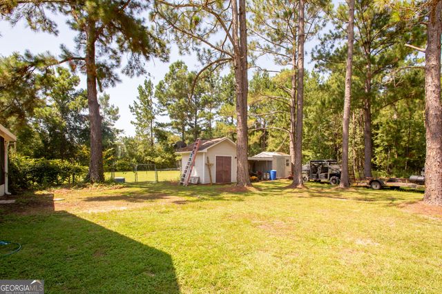 3602 Meadow Lane, Blackshear, GA 31516