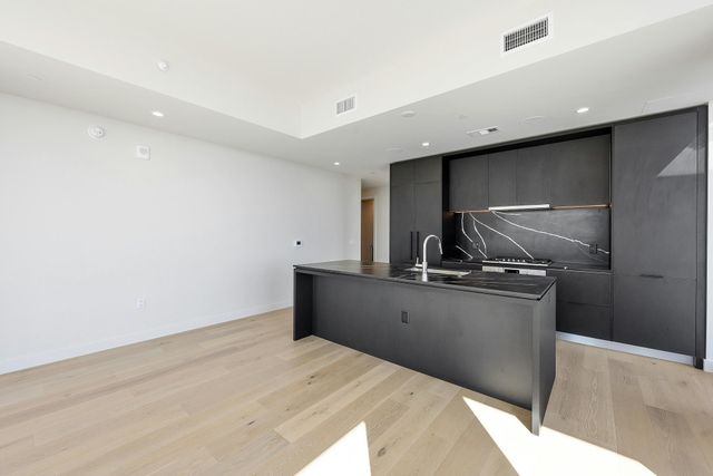 44 East Ave 3010, Austin, TX 78701
