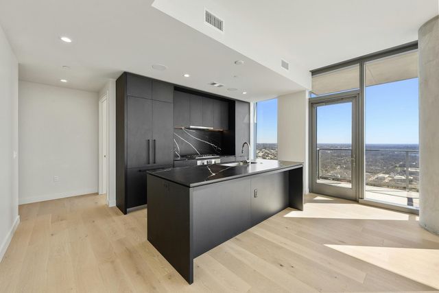 44 East Ave 3010, Austin, TX 78701