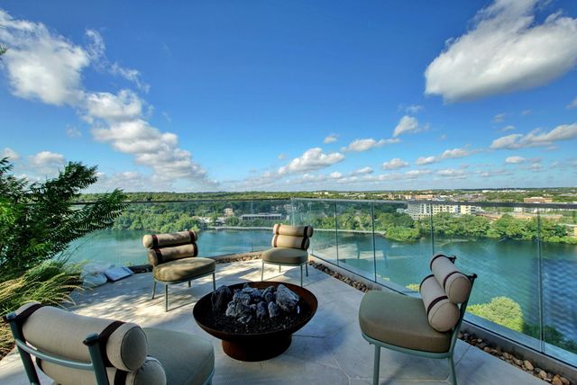 44 East Ave 3010, Austin, TX 78701