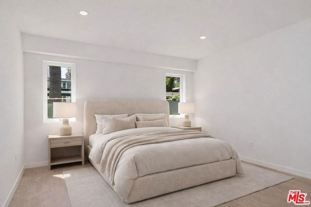 2117 Beachwood Terrace, Los Angeles, CA 90068