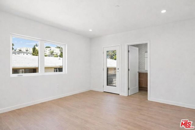 2117 Beachwood Terrace, Los Angeles, CA 90068