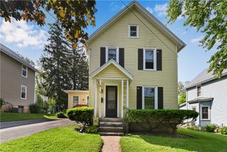 45 Perry Place, Canandaigua City, NY 14424