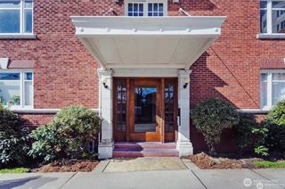 4725 15th Avenue NE #27, Seattle, WA 98105