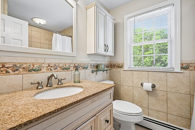 6 Briarwood Dr, Danvers, MA 01923