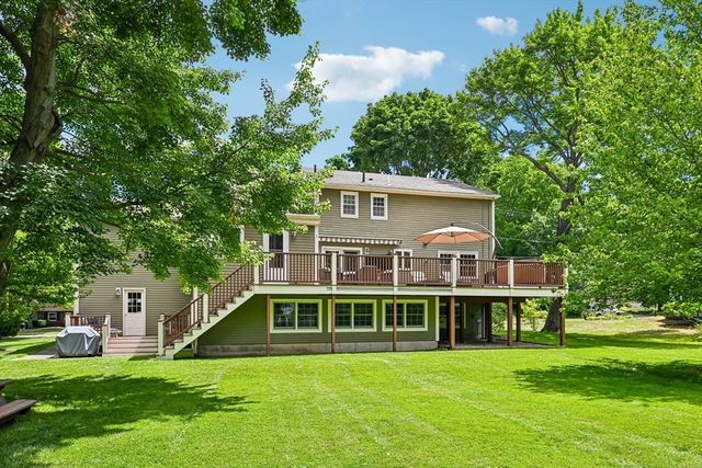 6 Briarwood Dr, Danvers, MA 01923