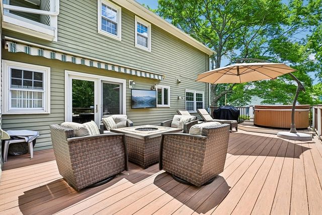 6 Briarwood Dr, Danvers, MA 01923