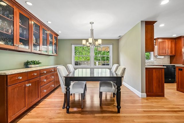 6 Briarwood Dr, Danvers, MA 01923